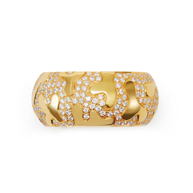 Debossed II Ring with Pave Diamonds